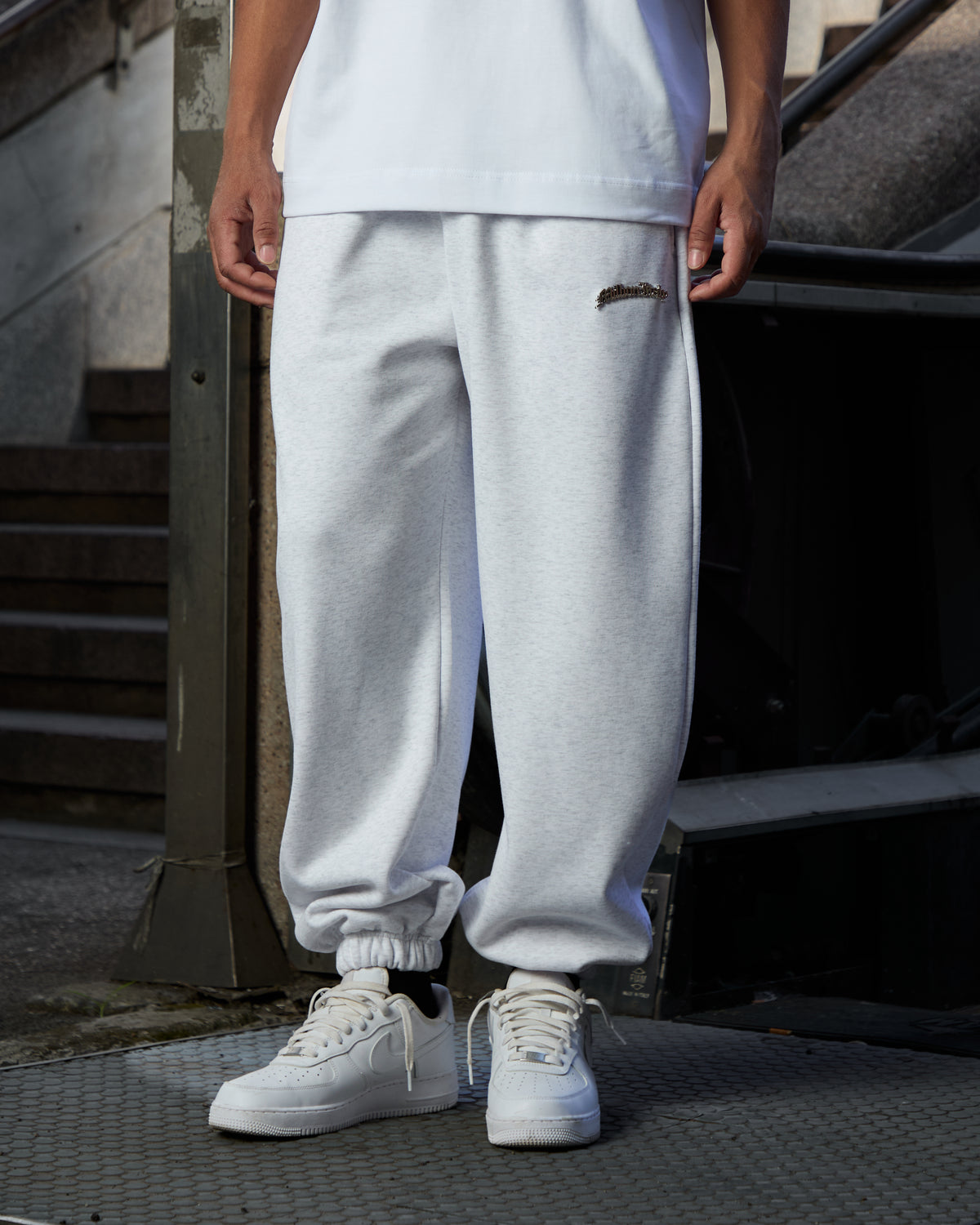 Joggers Logo Metal Grigio